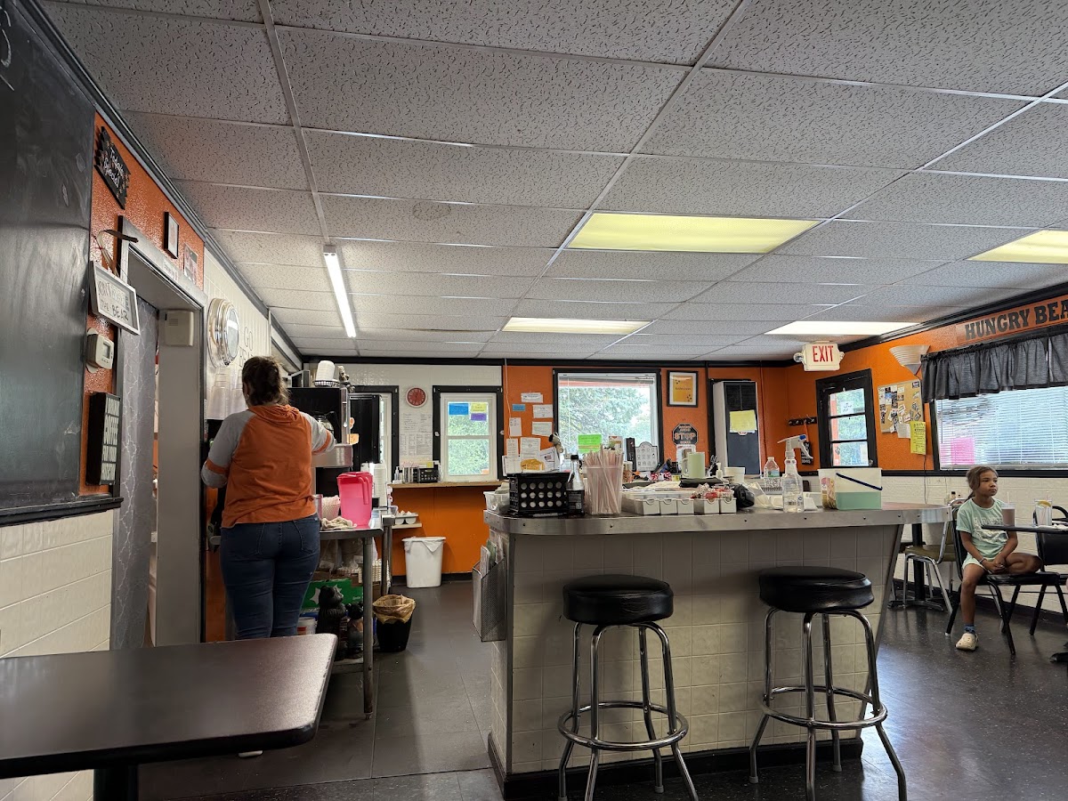 Hungry Bear Diner & Ice Cream Photos 2